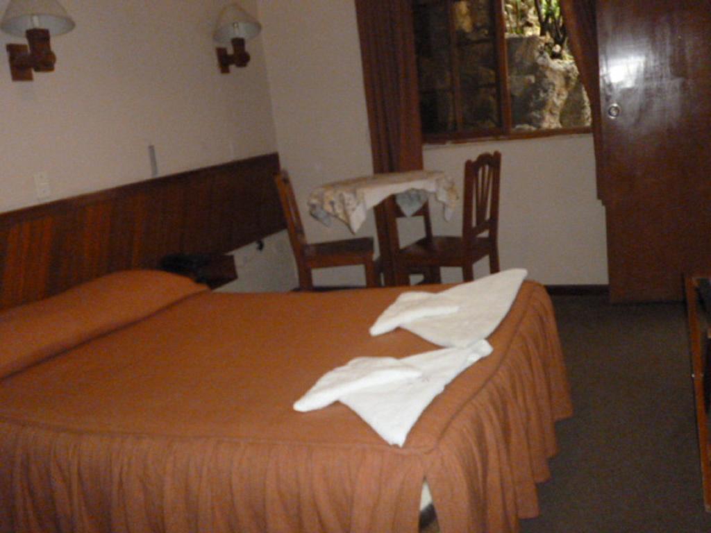 Hospedaje Casa Blanca Уарас Экстерьер фото